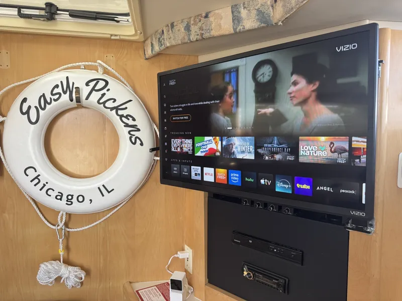 Slide: The Image of Carver Yachts 35 Mariner 1998 - 6830254