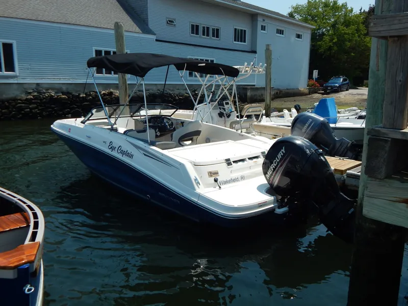 Slide: The Image of Bayliner VR5 2017 - 7385223