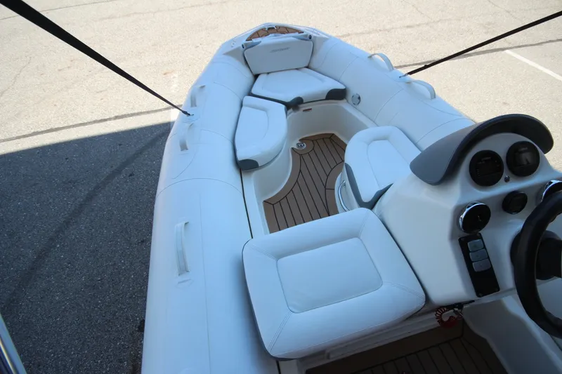 Slide: The Image of Avon Seasport 440 DL NEO 2019 - 6831006