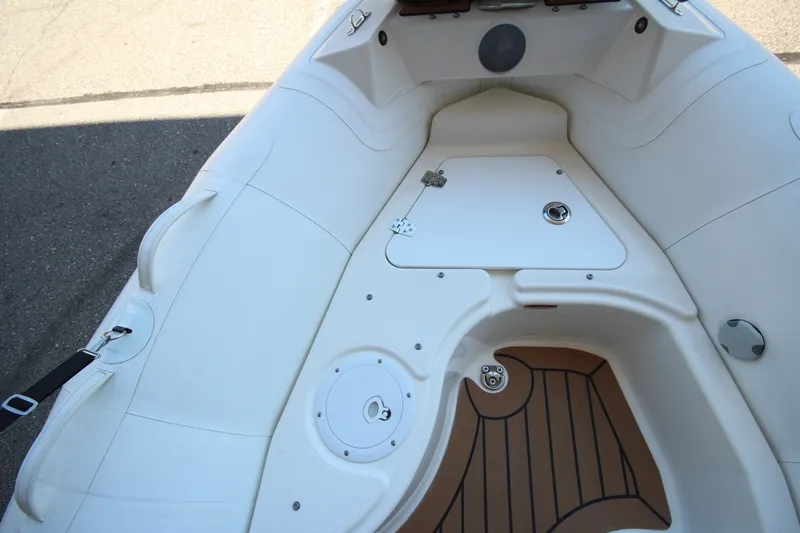 Slide: The Image of Avon Seasport 440 DL NEO 2019 - 6831009