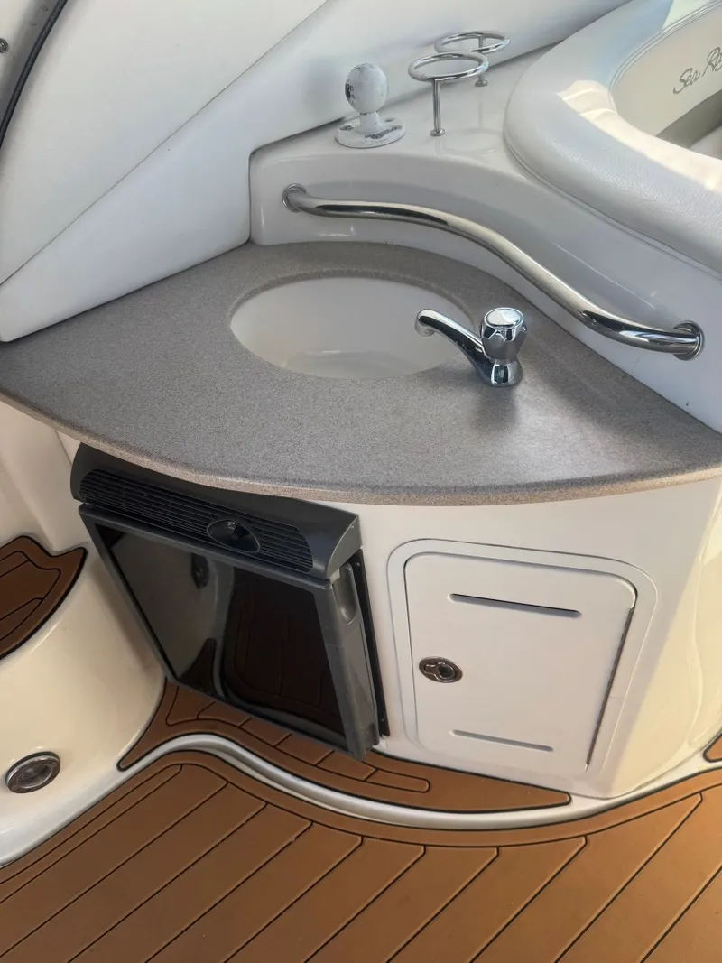 Slide: The Image of Sea Ray 320 Sundancer 2007 - 6831730