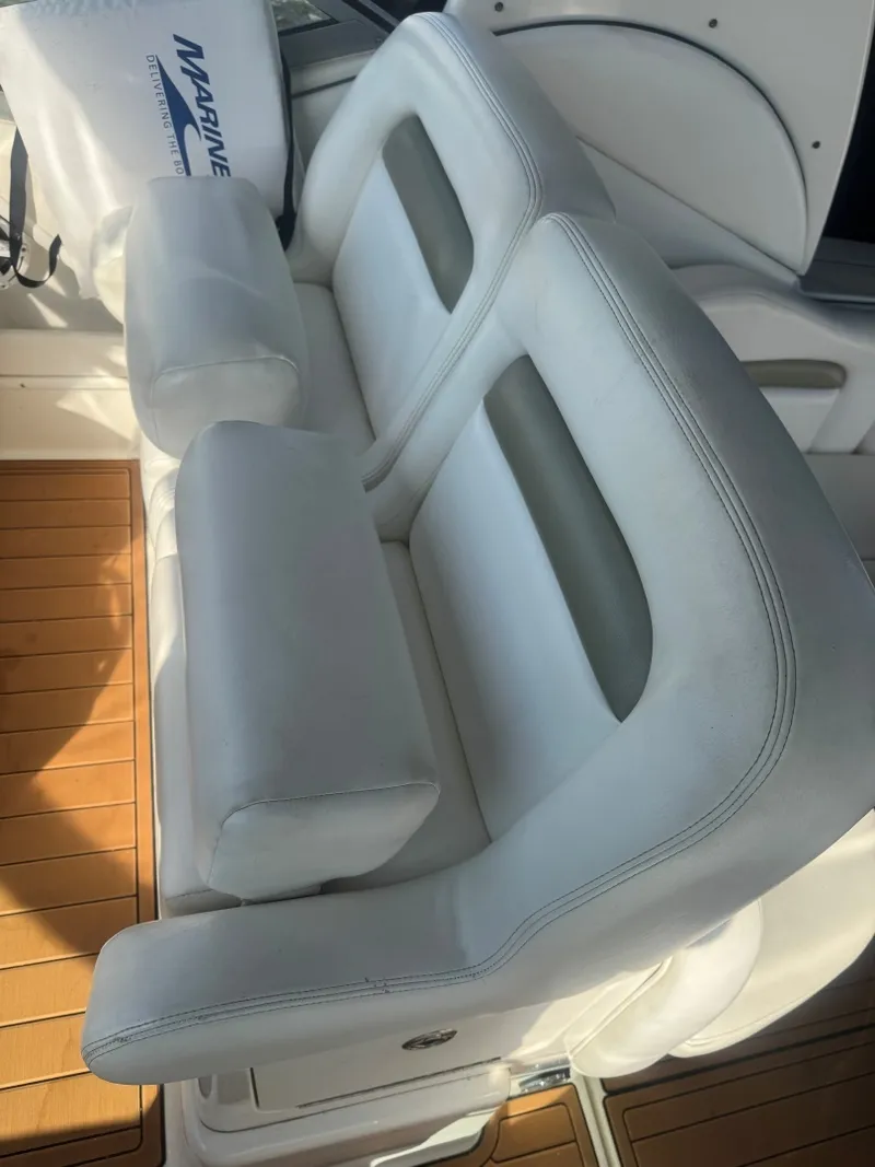 Slide: The Image of Sea Ray 320 Sundancer 2007 - 6831741