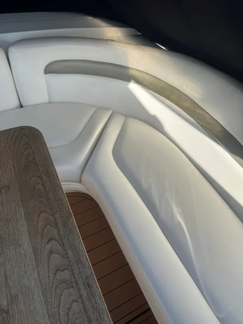 Slide: The Image of Sea Ray 320 Sundancer 2007 - 6831746