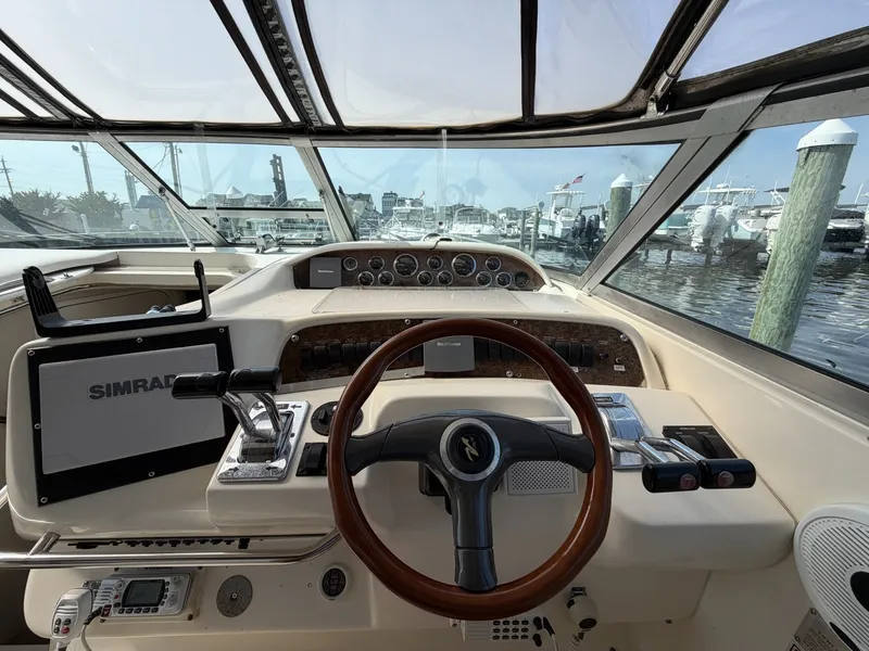 Slide: The Image of Sea Ray Sundancer 330 1997 - 6832530