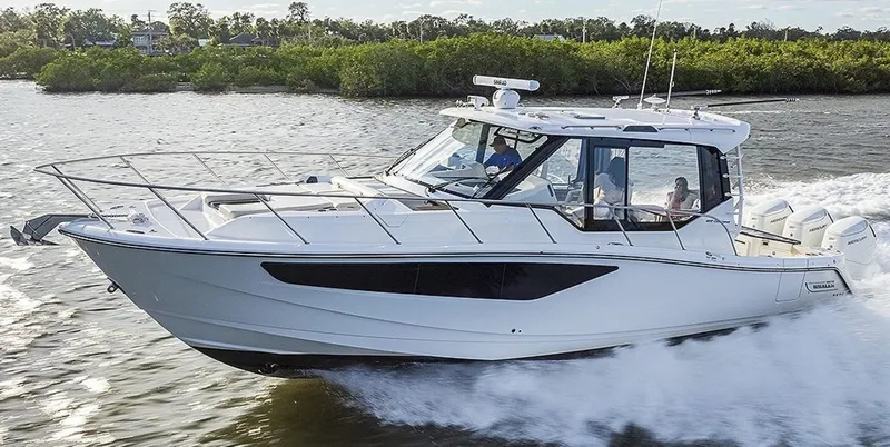 Slide: The Image of Boston Whaler 405 Conquest 2021 - 6835676