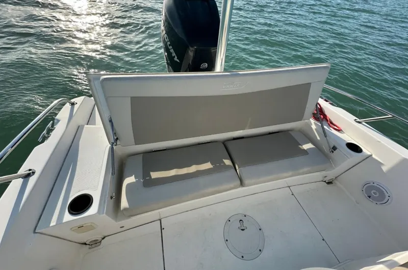 Slide: The Image of Boston Whaler 24 2018 - 6836733