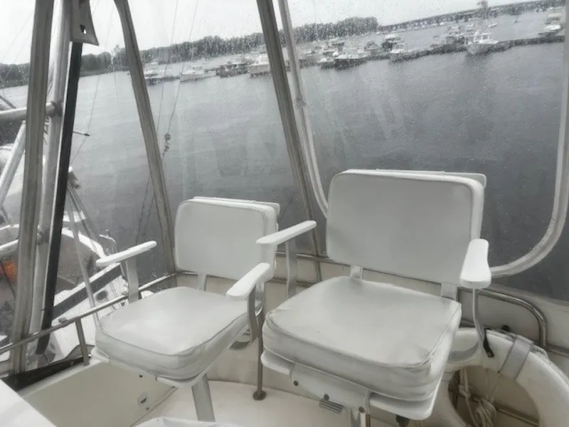 Slide: The Image of Flybridge Seating - 6837715