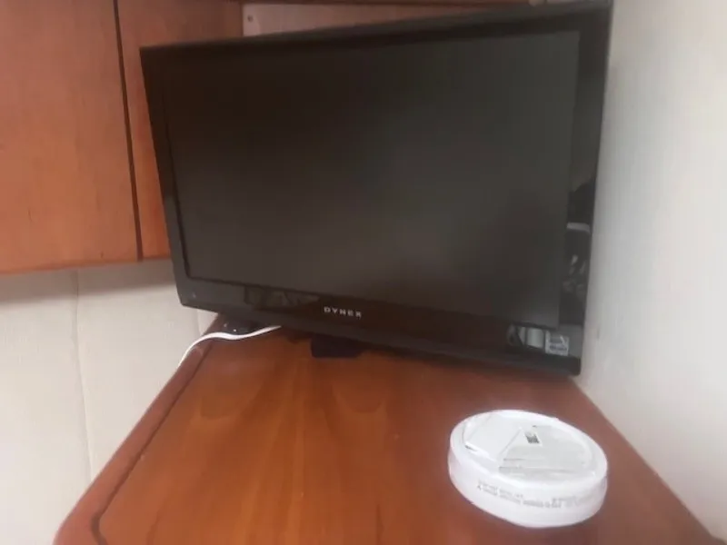 Slide: The Image of DYNEX Flat Screen - 6837714