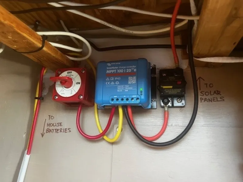 Slide: The Image of Battery Solar Panel Junction - 6838592