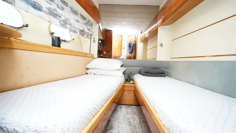 Slide: The Image of Princess FLYBRIDGE 1999 - 6840515