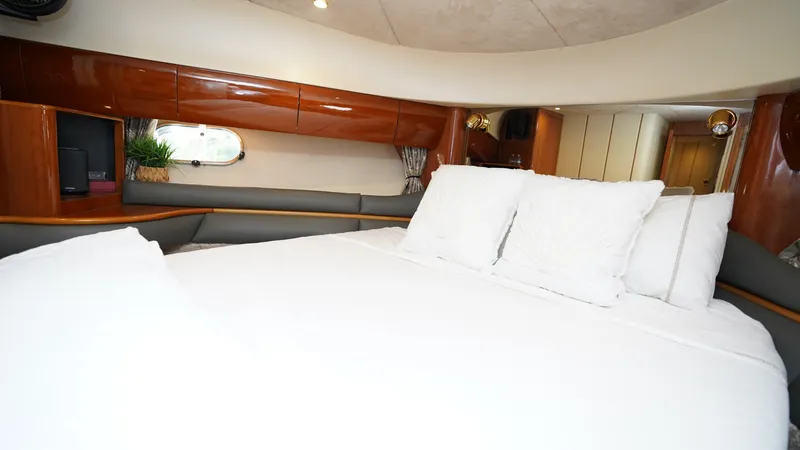 Slide: The Image of Princess FLYBRIDGE 1999 - 6840500