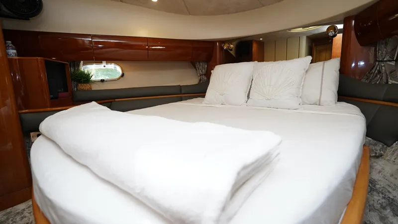 Slide: The Image of Princess FLYBRIDGE 1999 - 6840501