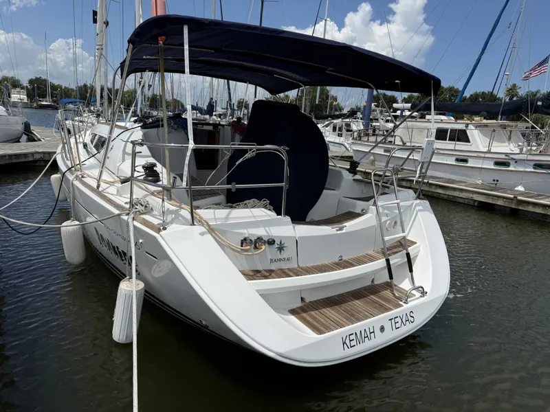 Slide: The Image of Jeanneau 36i 2010 - 7384548