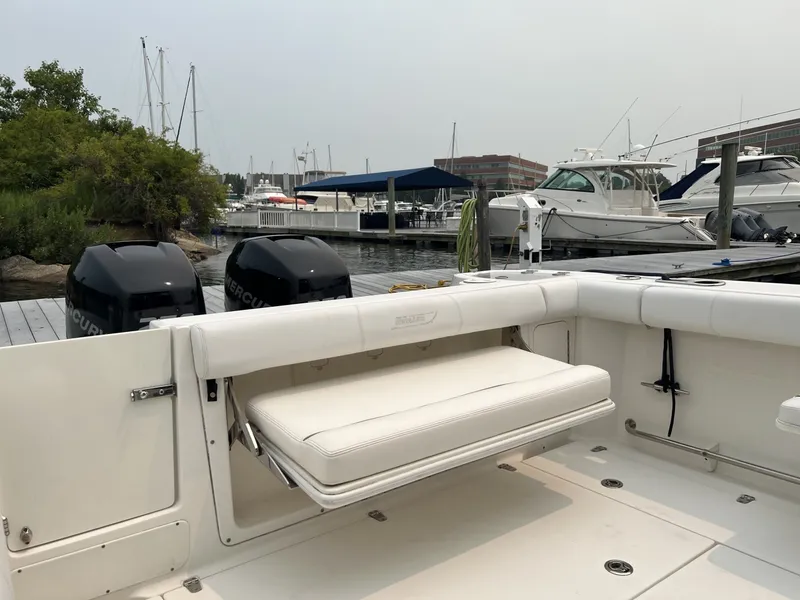Slide: The Image of Boston Whaler Conquest 2013 - 6839561