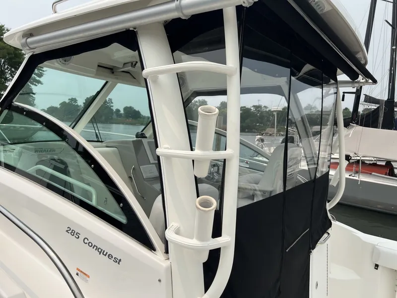 Slide: The Image of Boston Whaler Conquest 2013 - 6839560