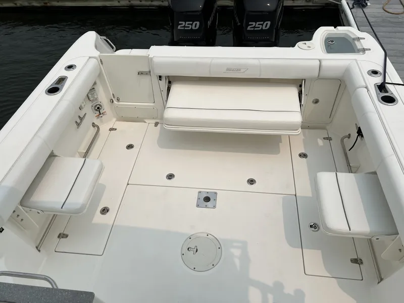 Slide: The Image of Boston Whaler Conquest 2013 - 6839554