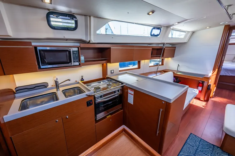 Slide: The Image of Beneteau Oceanis 46.1 2019 - 7384569
