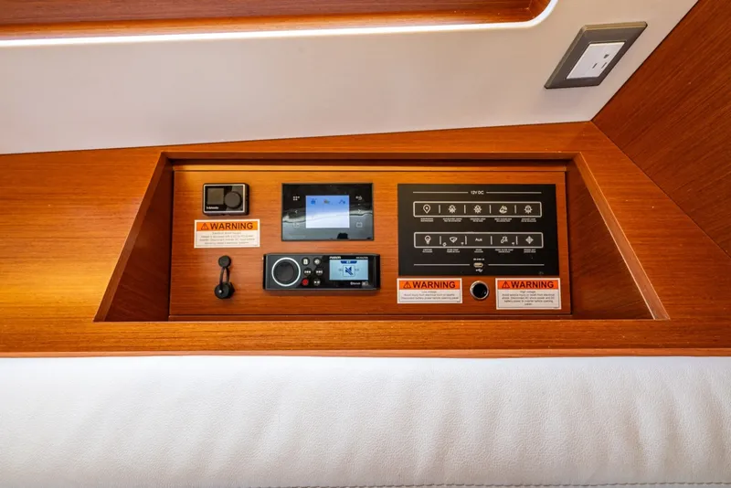 Slide: The Image of Beneteau Oceanis 46.1 2019 - 7384574