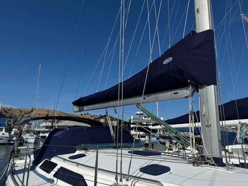 Slide: The Image of Catalina 42 MkII 2001 - 6841571