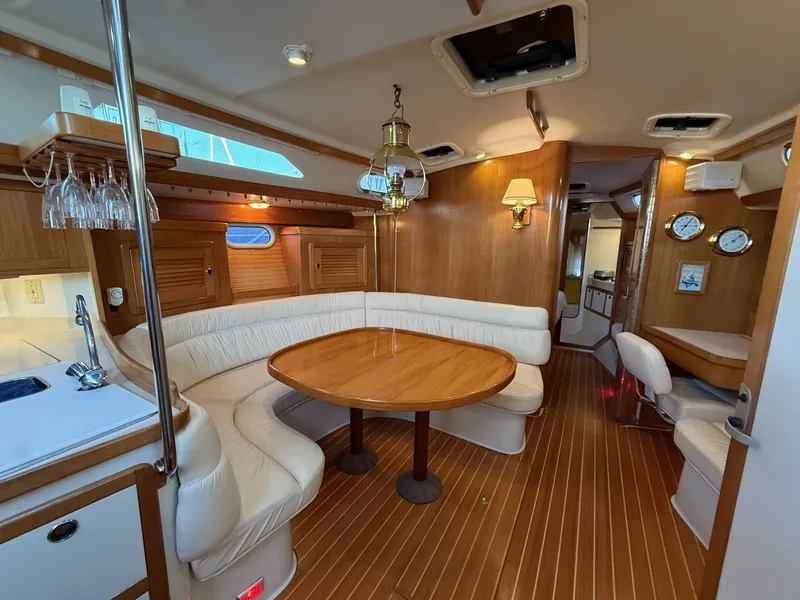 Slide: The Image of Catalina 42 MkII 2001 - 6841823