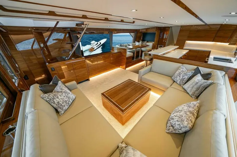 Slide: The Image of Viking 82 Skybridge - Salon 2027 Viking 82 Skybridge - 6844571