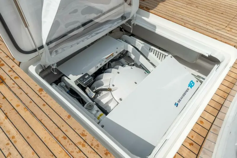 Slide: The Image of Viking 54 Sport Deck - SeaKeeper 2027 Viking 54 Sport Tower - 6844783