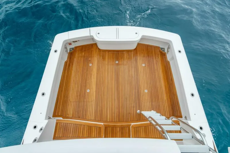 Slide: The Image of Viking 46 Billfish - Mezzanine and Cockpit 2027 Viking 46 Billfish - 6844928