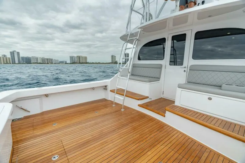 Slide: The Image of Viking 46 Billfish - Mezzanine and Cockpit 2027 Viking 46 Billfish - 6844926