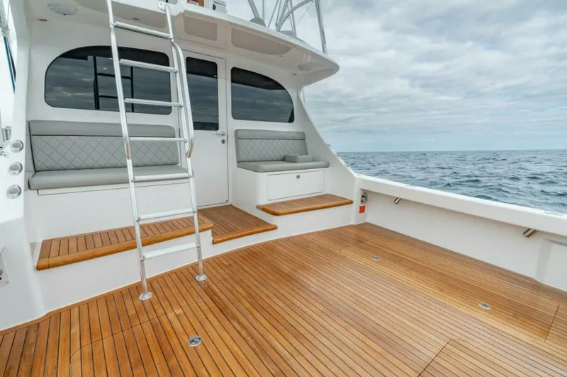 Slide: The Image of Viking 46 Billfish - Mezzanine and Cockpit 2027 Viking 46 Billfish - 6844925