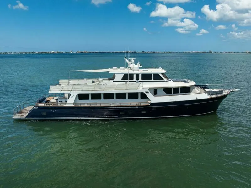 The Image of Marlow 97 Explorer 2011 - 7682876