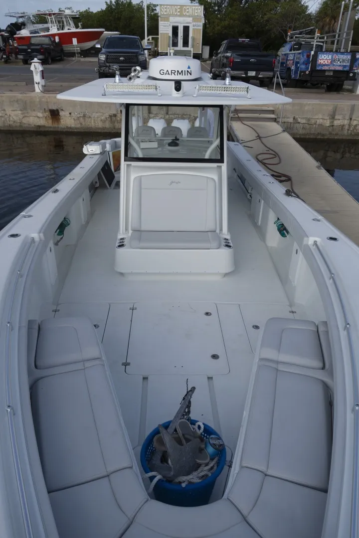 Slide: The Image of Yellowfin 39 2018 - 6871152