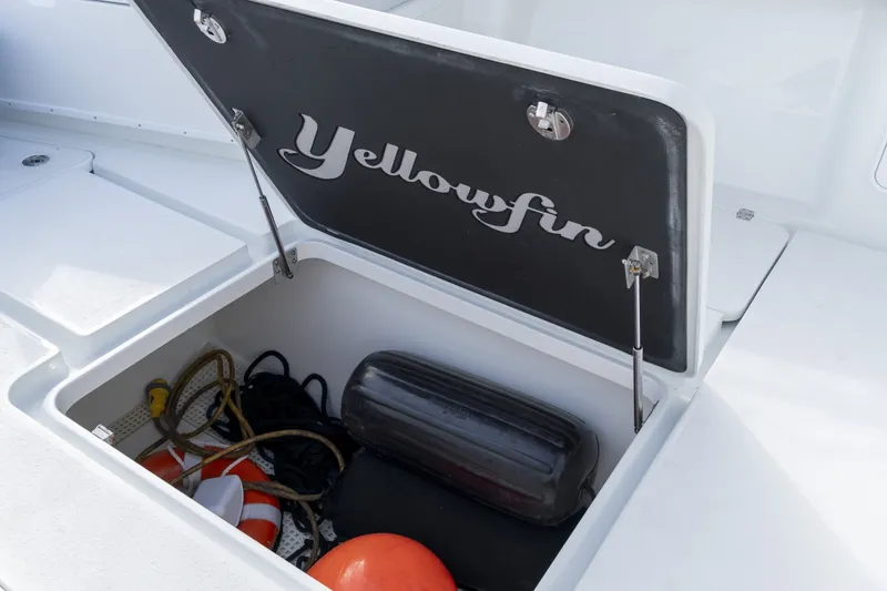 Slide: The Image of Yellowfin 39 2018 - 6871150