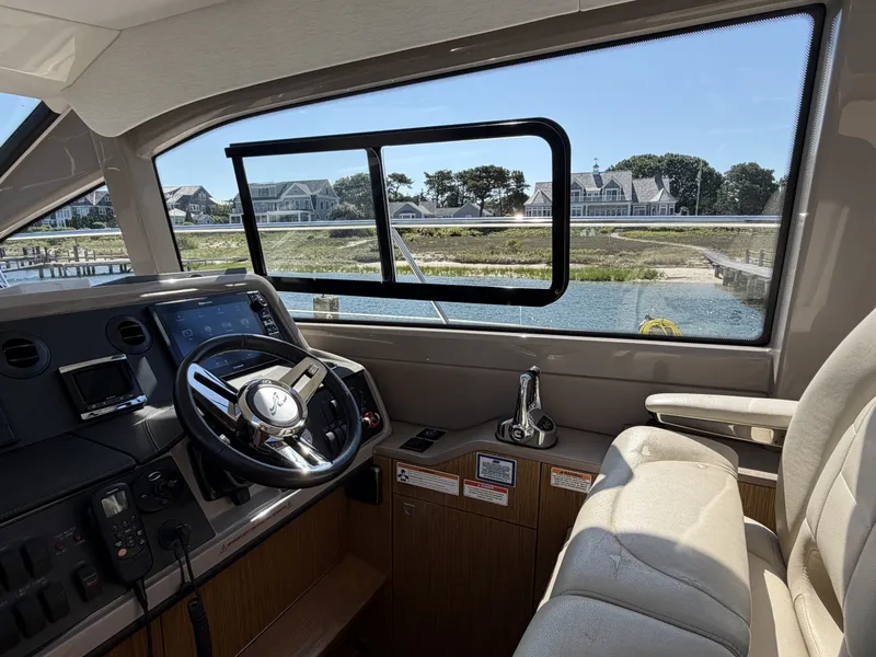 Slide: The Image of Sea Ray 460 Sundancer 2017 - 6846825