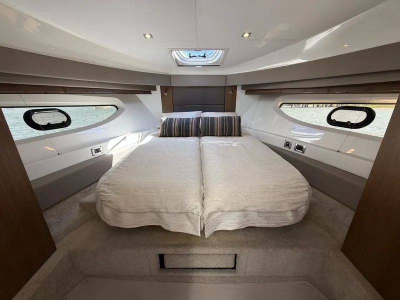 Slide: The Image of Sea Ray 460 Sundancer 2017 - 6846885