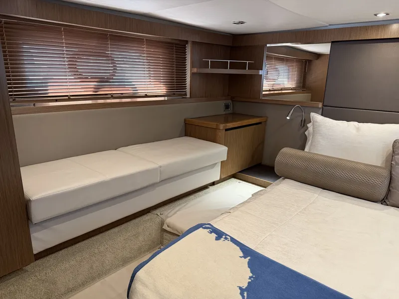 Slide: The Image of Sea Ray 460 Sundancer 2017 - 6846880