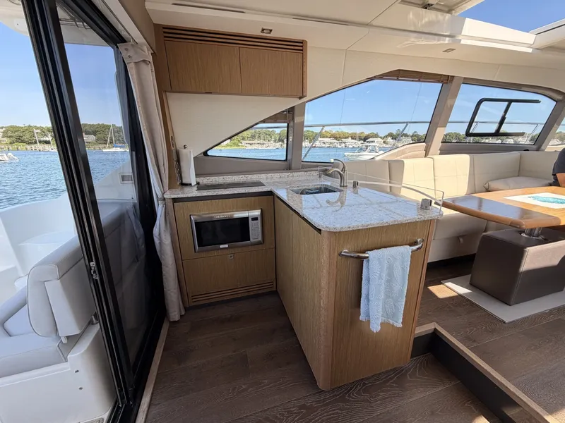 Slide: The Image of Sea Ray 460 Sundancer 2017 - 6846894