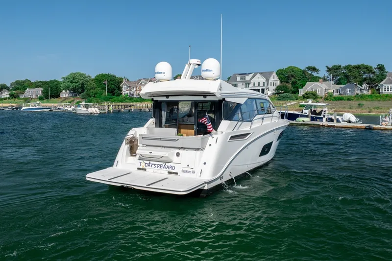 Slide: The Image of Sea Ray 460 Sundancer 2017 - 7578828