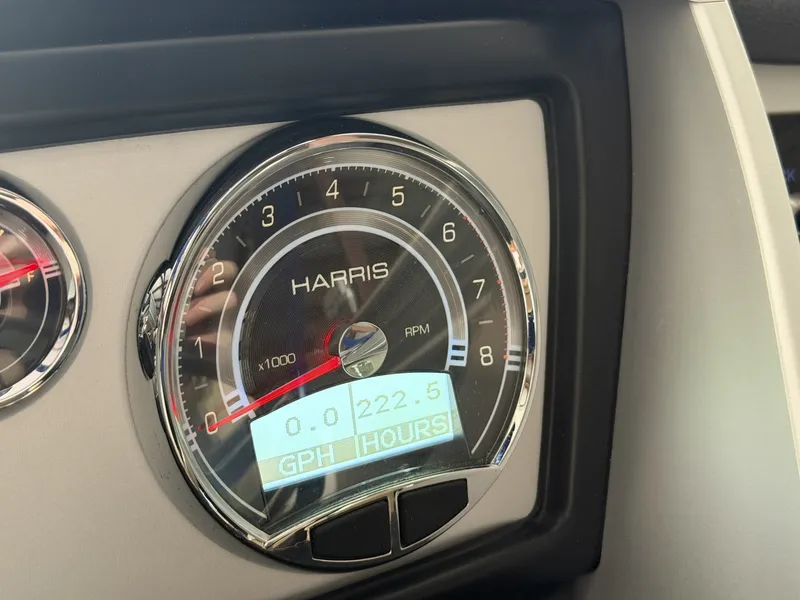 Slide: The Image of Harris Crowne 250 SL Tritoon 2019 - 6847885