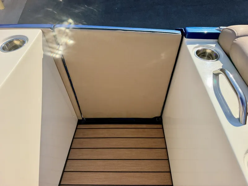 Slide: The Image of Harris Crowne 250 SL Tritoon 2019 - 6847910