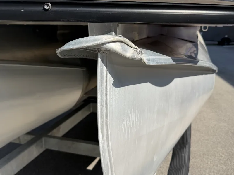 Slide: The Image of Harris Crowne 250 SL Tritoon 2019 - 6848004