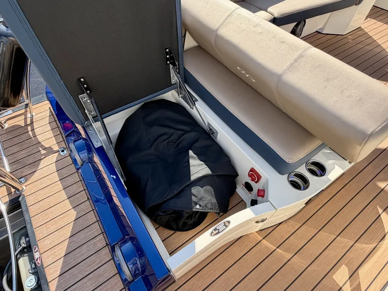 Slide: The Image of Harris Crowne 250 SL Tritoon 2019 - 6847921