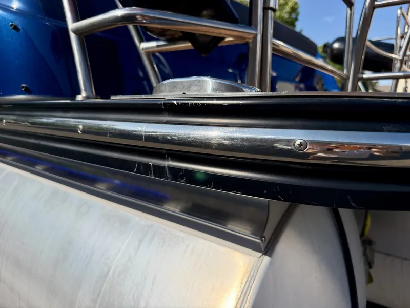Slide: The Image of Harris Crowne 250 SL Tritoon 2019 - 6847953