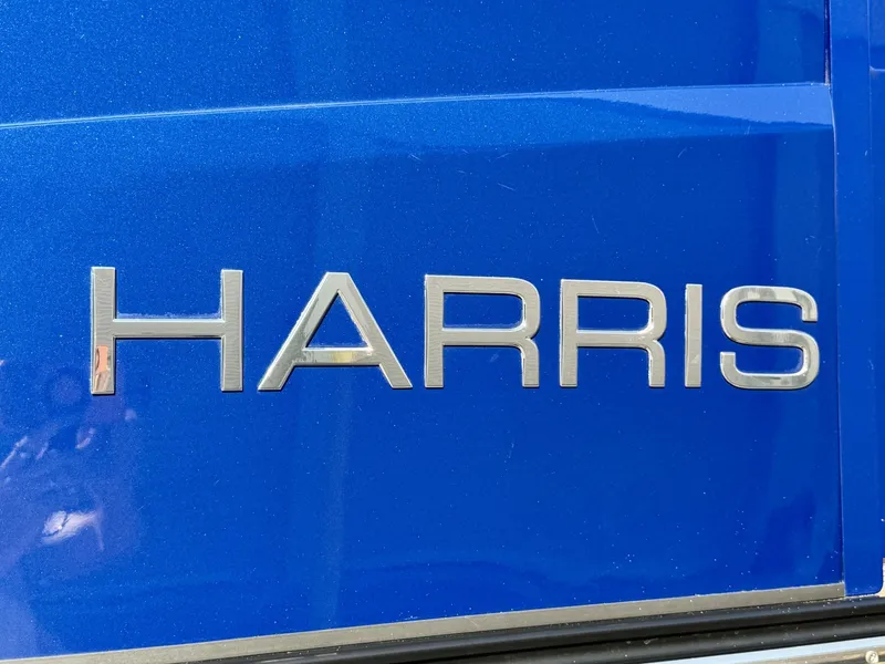 Slide: The Image of Harris Crowne 250 SL Tritoon 2019 - 6848077