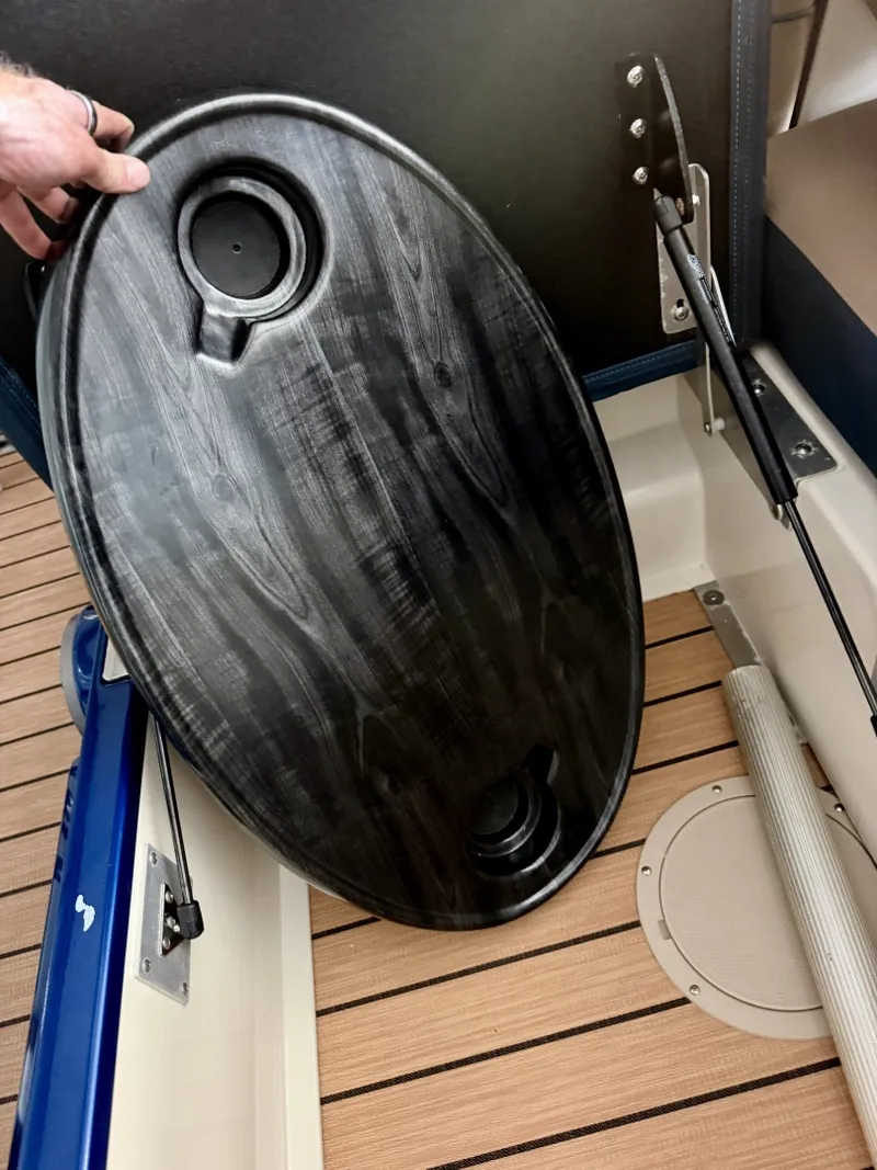 Slide: The Image of Harris Crowne 250 SL Tritoon 2019 - 6847922
