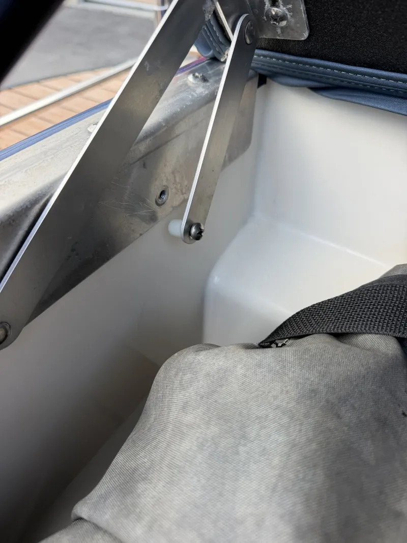 Slide: The Image of Harris Crowne 250 SL Tritoon 2019 - 7160048