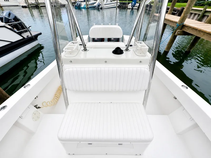 Slide: The Image of Regulator Marine Center Console 23 2000 - 6847764