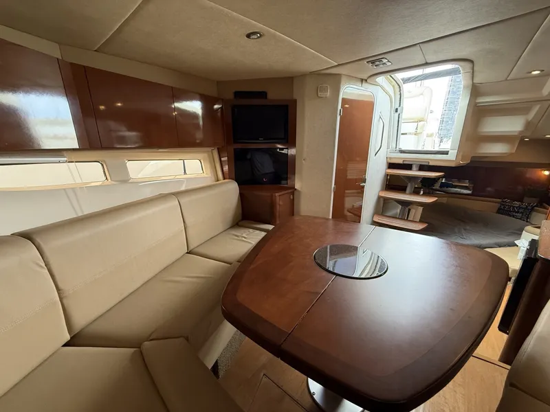Slide: The Image of Sea Ray 370 Venture 2013 - 6848005