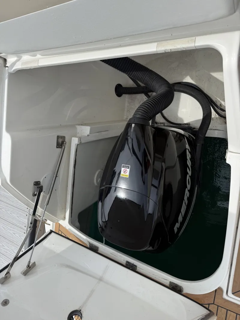 Slide: The Image of Sea Ray 370 Venture 2013 - 6848003