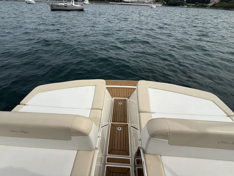 Slide: The Image of Sea Ray 370 Venture 2013 - 6847962