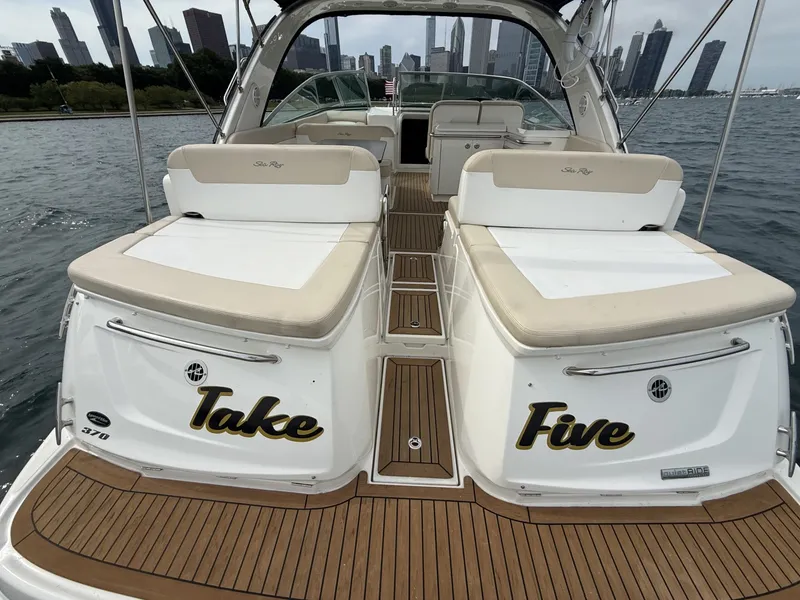 Slide: The Image of Sea Ray 370 Venture 2013 - 6847960